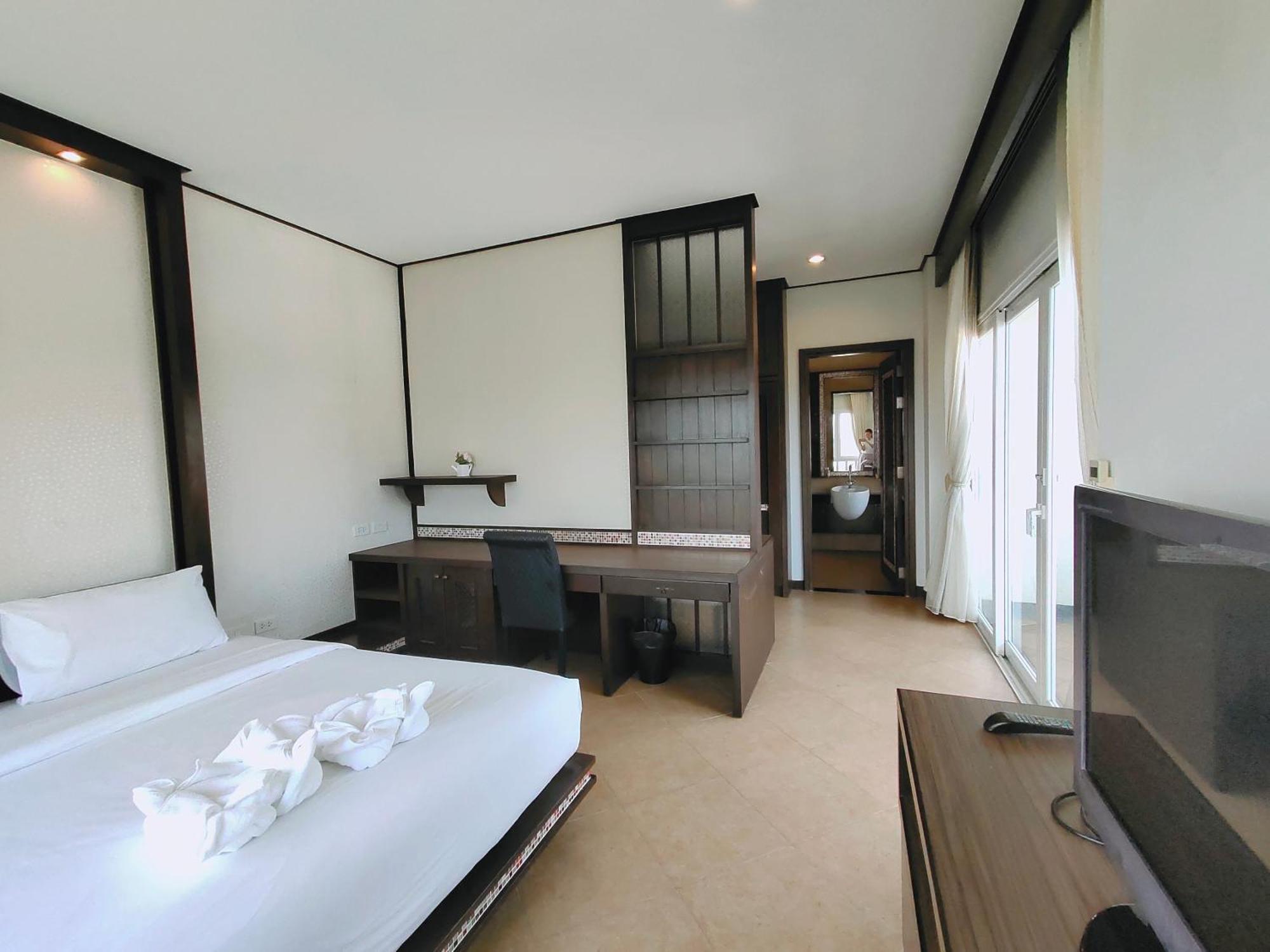 Ratana Hotel Chalong Rawai Eksteriør billede